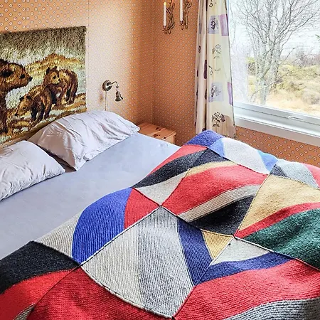 Сasa de vacaciones Acogedora Casa En Con Vistas Al Mar Kleppstad